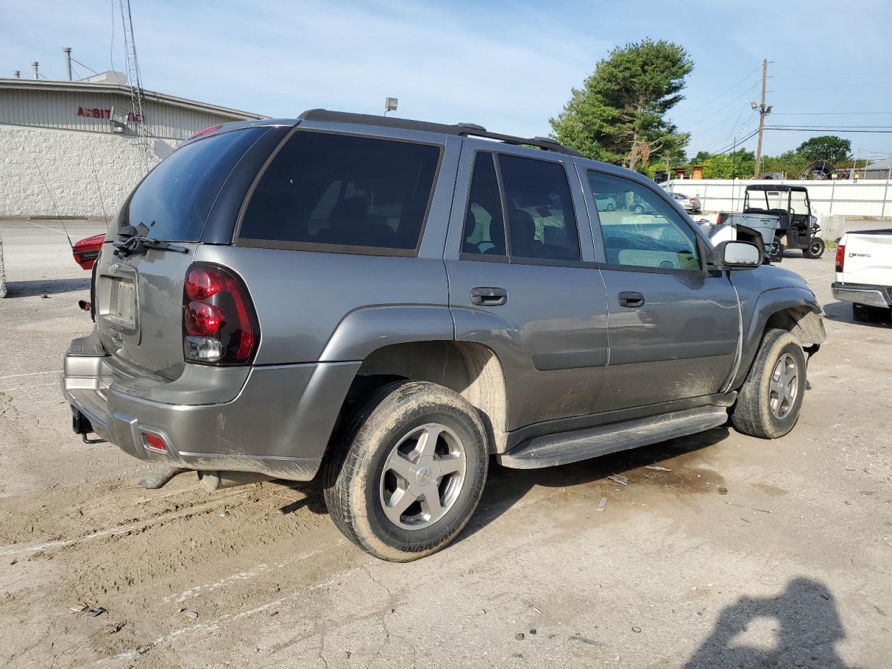 1GNDT13S652114132 2005 Chevrolet Trailblazer Ls