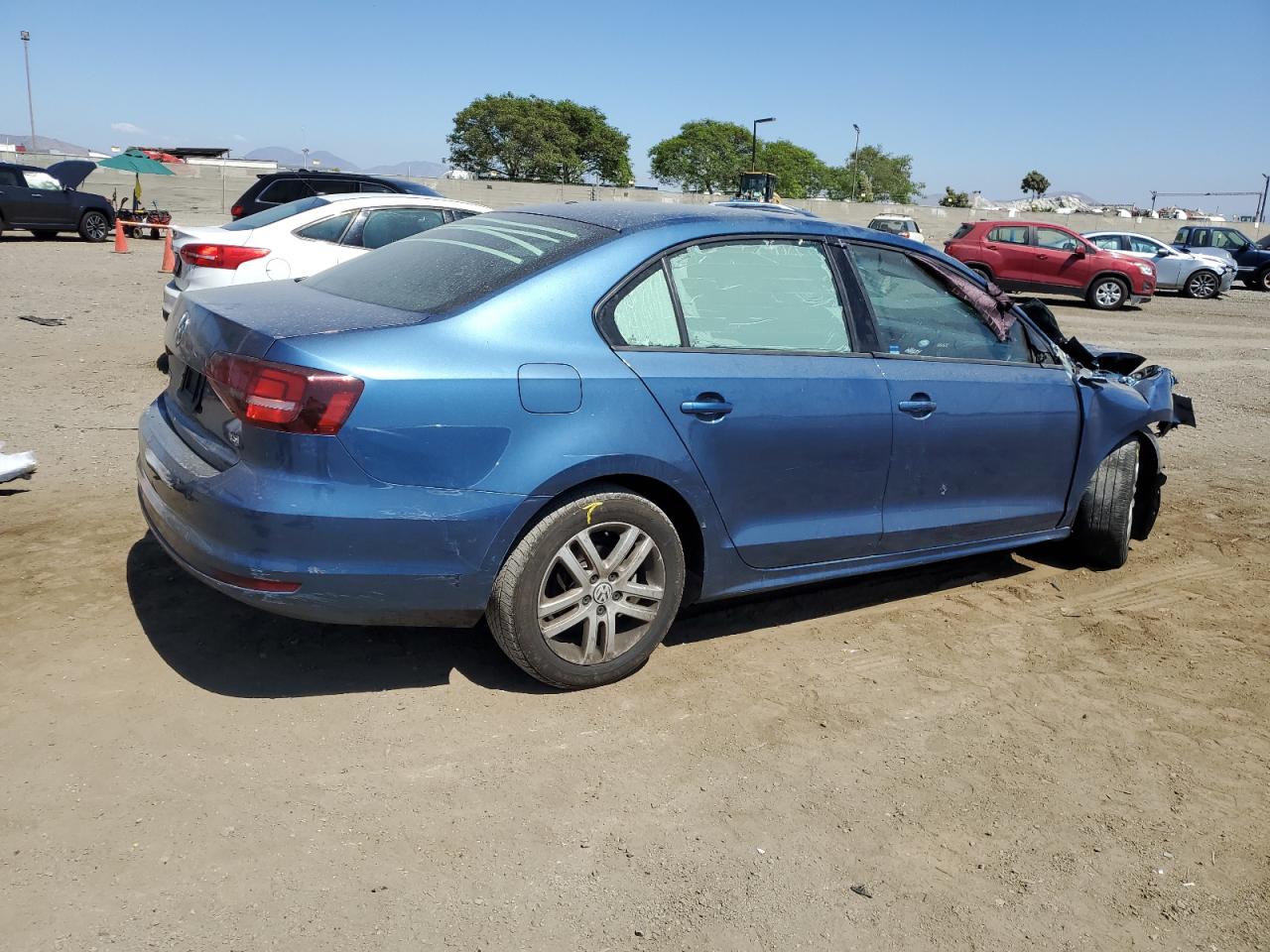 2018 Volkswagen Jetta S vin: 3VW2B7AJ7JM257168