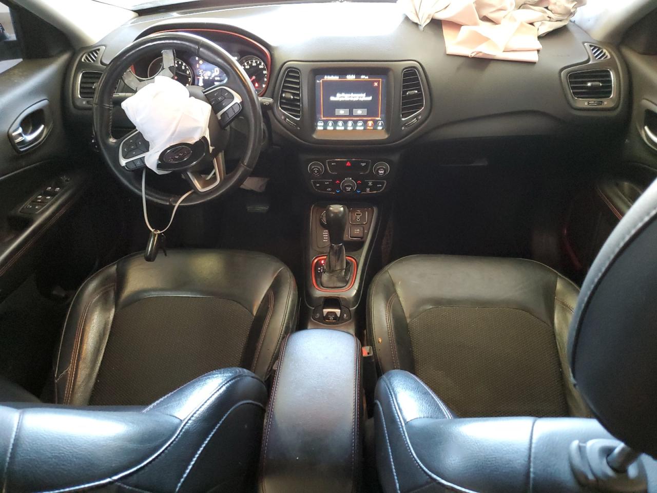 3C4NJDDB3JT480920 2018 Jeep Compass Trailhawk