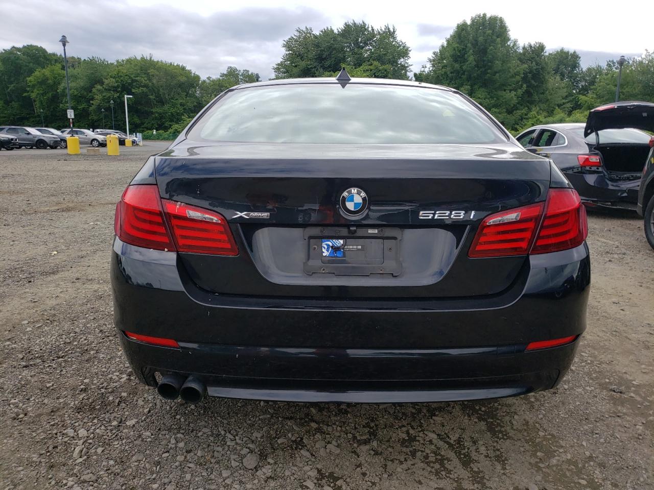 WBAXH5C59DDW14357 2013 BMW 528 Xi