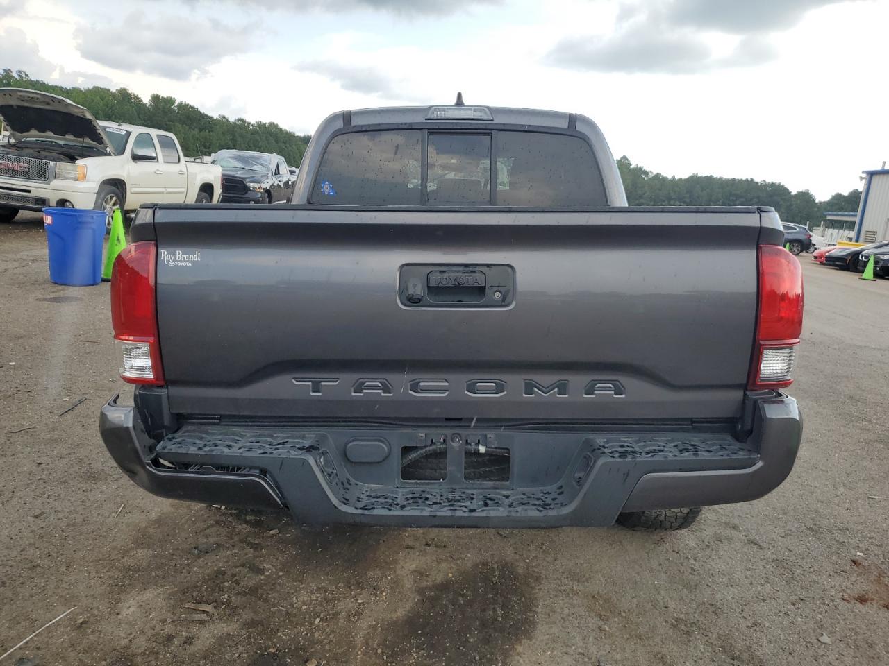 2020 Toyota Tacoma Double Cab vin: 5TFAX5GN7LX166039