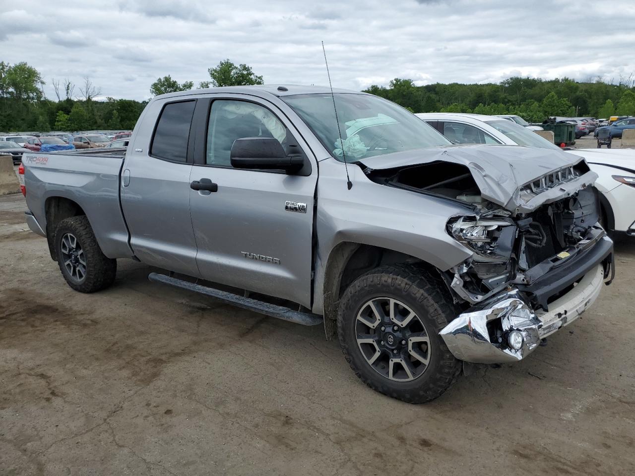 5TFUY5F14JX698841 2018 Toyota Tundra Double Cab Sr/Sr5