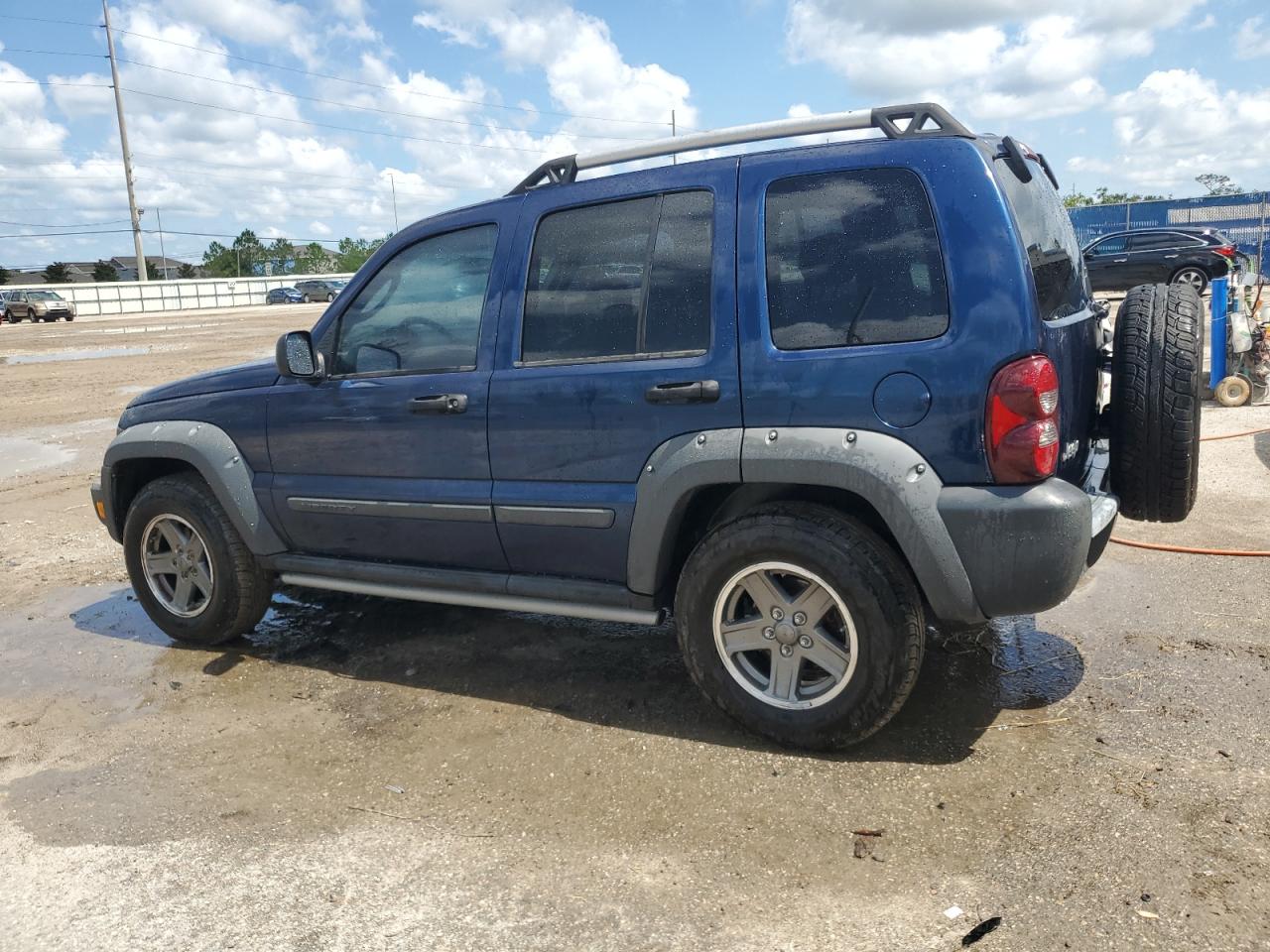 1J4GK38K05W577240 2005 Jeep Liberty Renegade