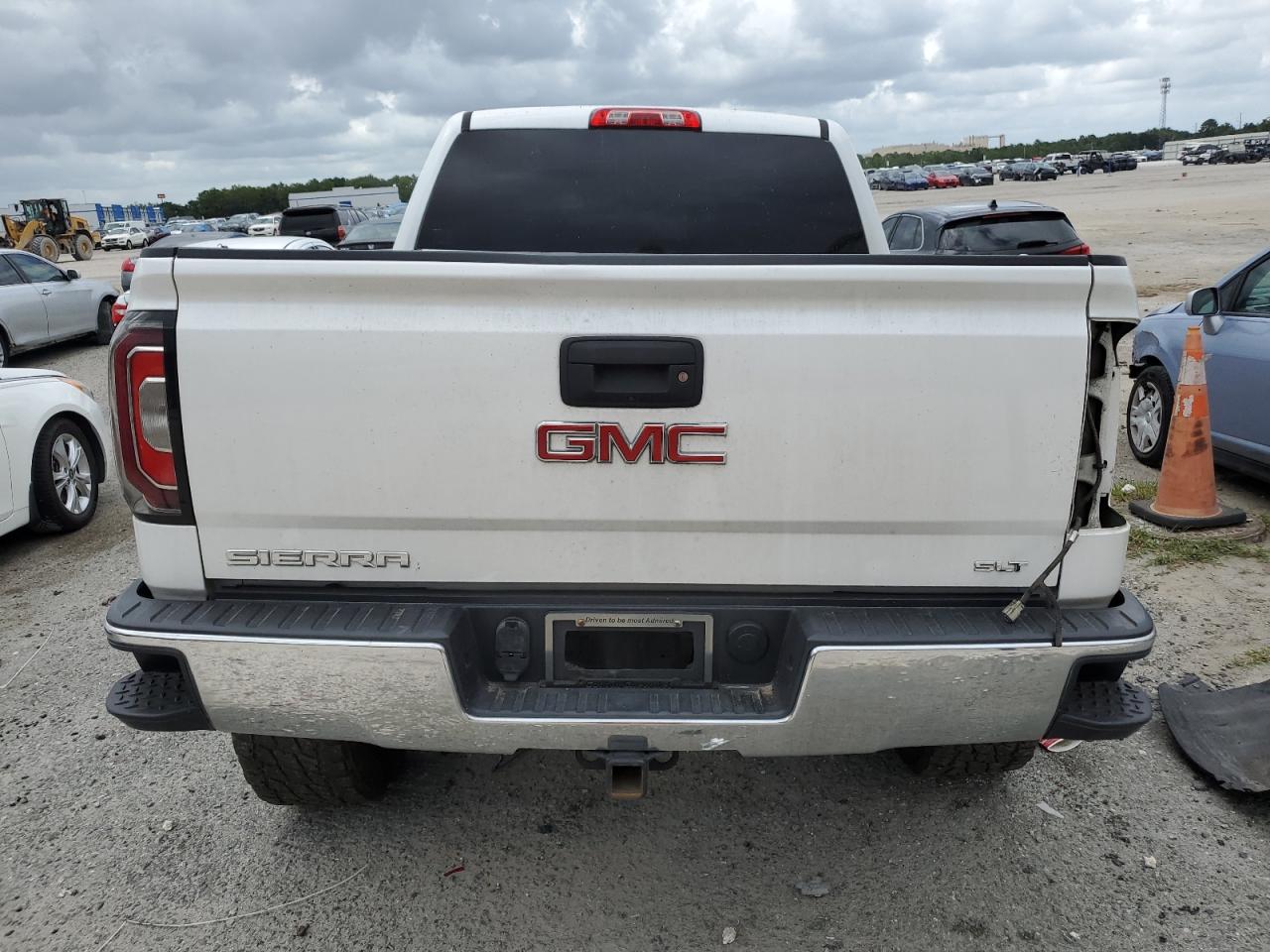3GTP1NEC2JG242376 2018 GMC Sierra C1500 Slt