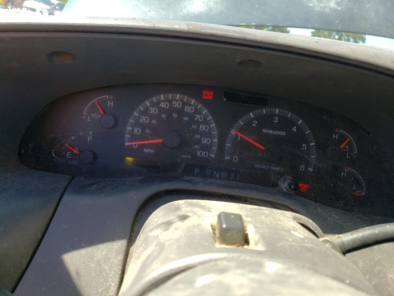 1FTRX18L1YNB17947 2000 Ford F150