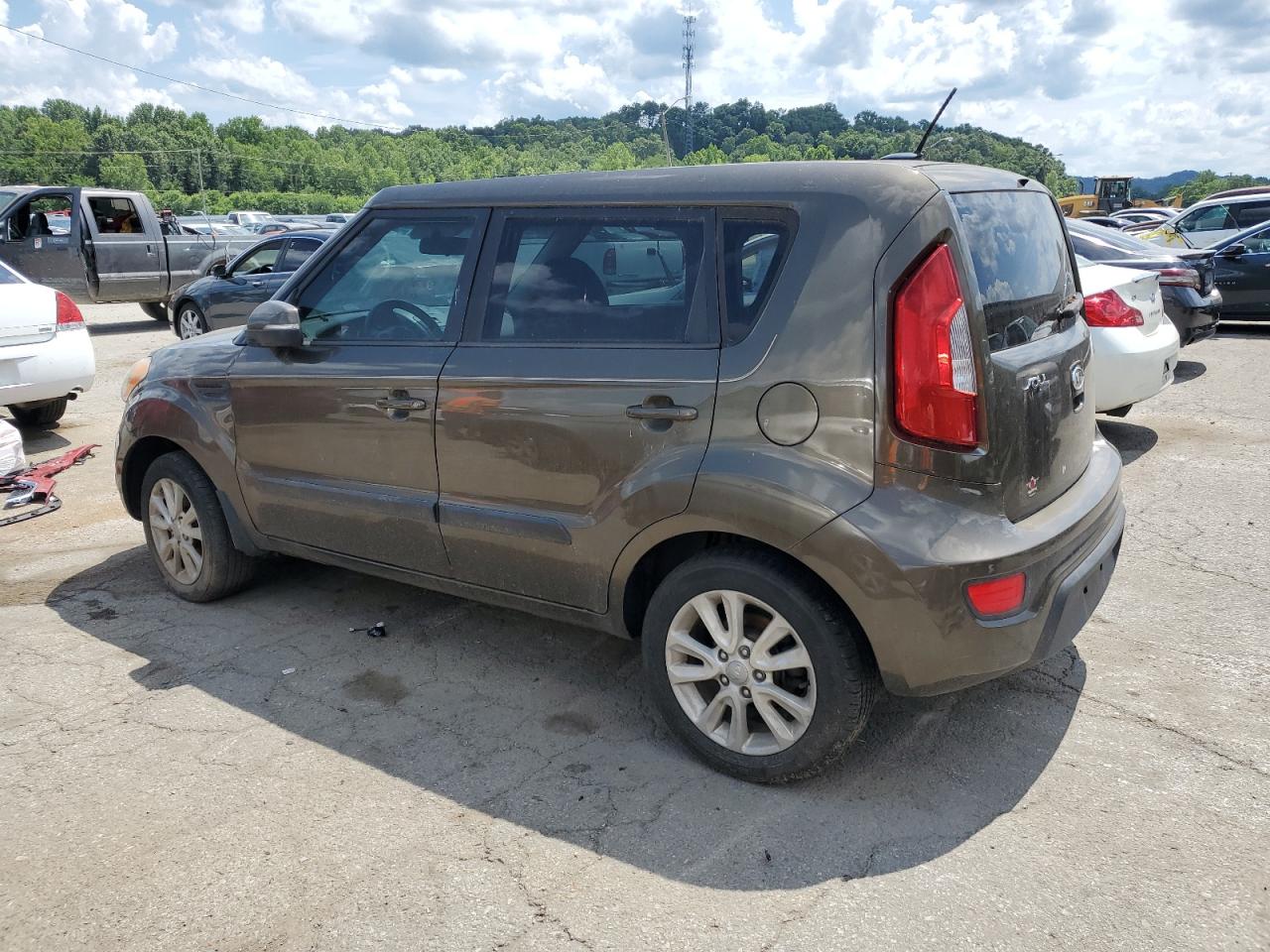 2012 Kia Soul + vin: KNDJT2A65C7360595