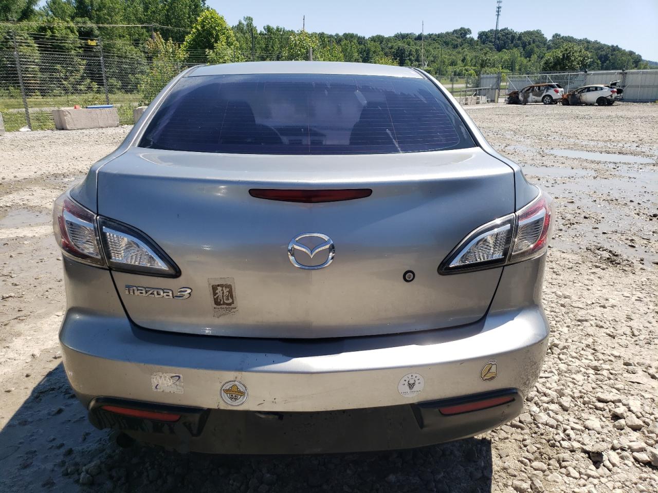 JM1BL1UF2B1456079 2011 Mazda 3 I