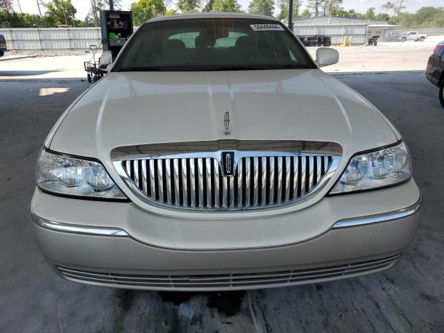 1LNHM82W93Y640717 | 2003 Lincoln town car signature