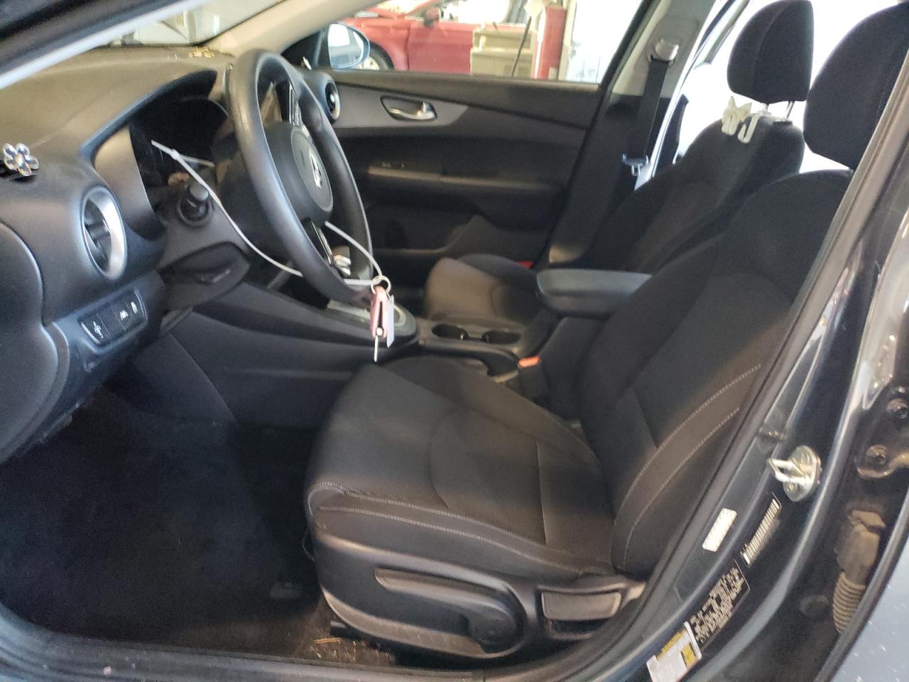 3KPF24AD9KE098906 2019 Kia Forte Fe