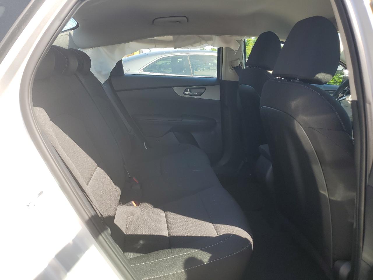 3KPF24AD3ME328538 2021 Kia Forte Fe