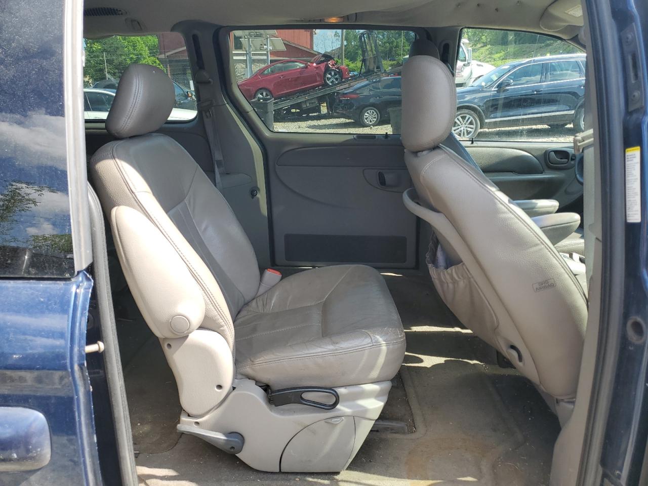 2B8GP54LX2R618250 2002 Dodge Grand Caravan Es