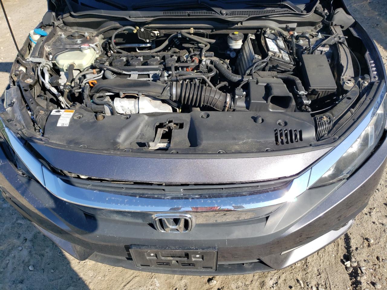 19XFC1F32JE201321 2018 Honda Civic Ex