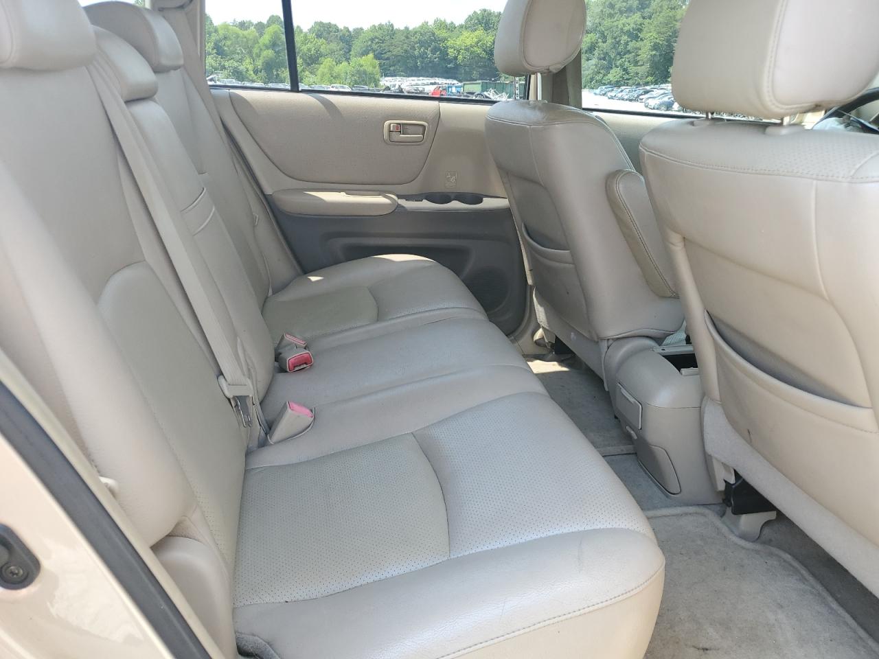 JTEGP21A950070385 2005 Toyota Highlander Limited