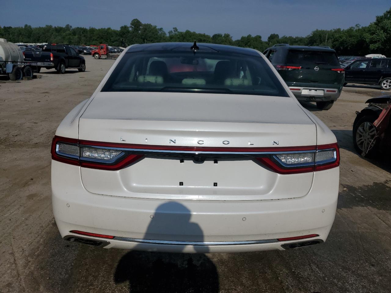 1LN6L9NP0K5606377 2019 Lincoln Continental Reserve