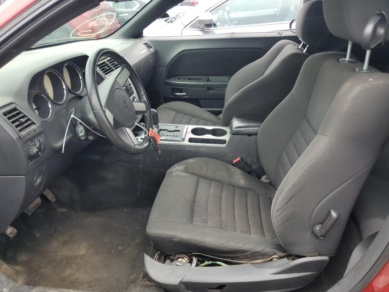 2B3LJ44VX9H526735 2009 Dodge Challenger Se