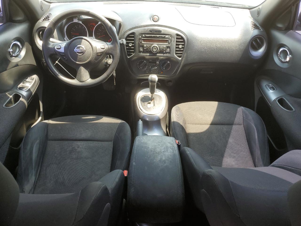 2014 Nissan Juke S vin: JN8AF5MV4ET482309