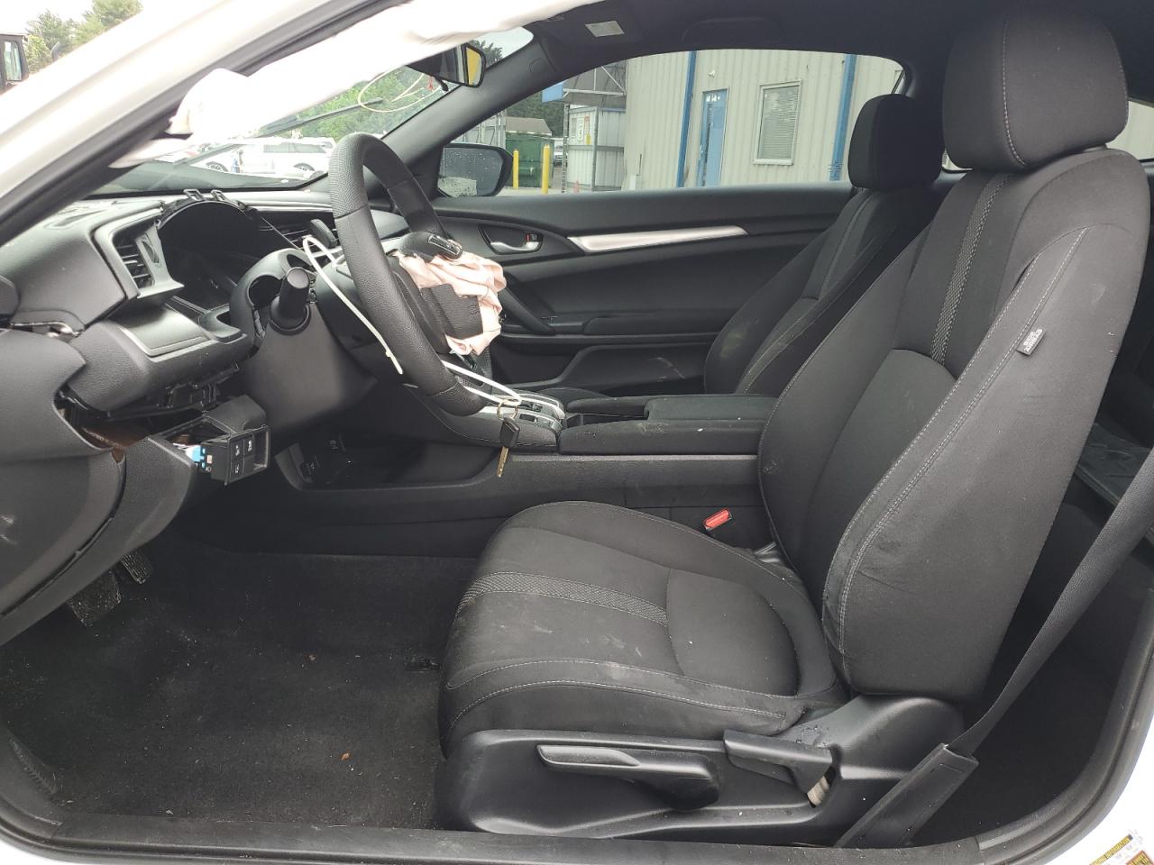 2HGFC4B69KH300520 2019 Honda Civic Lx
