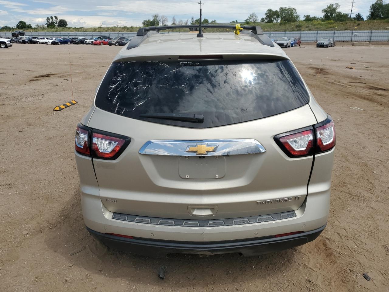 1GNKVHKD7FJ384765 2015 Chevrolet Traverse Lt