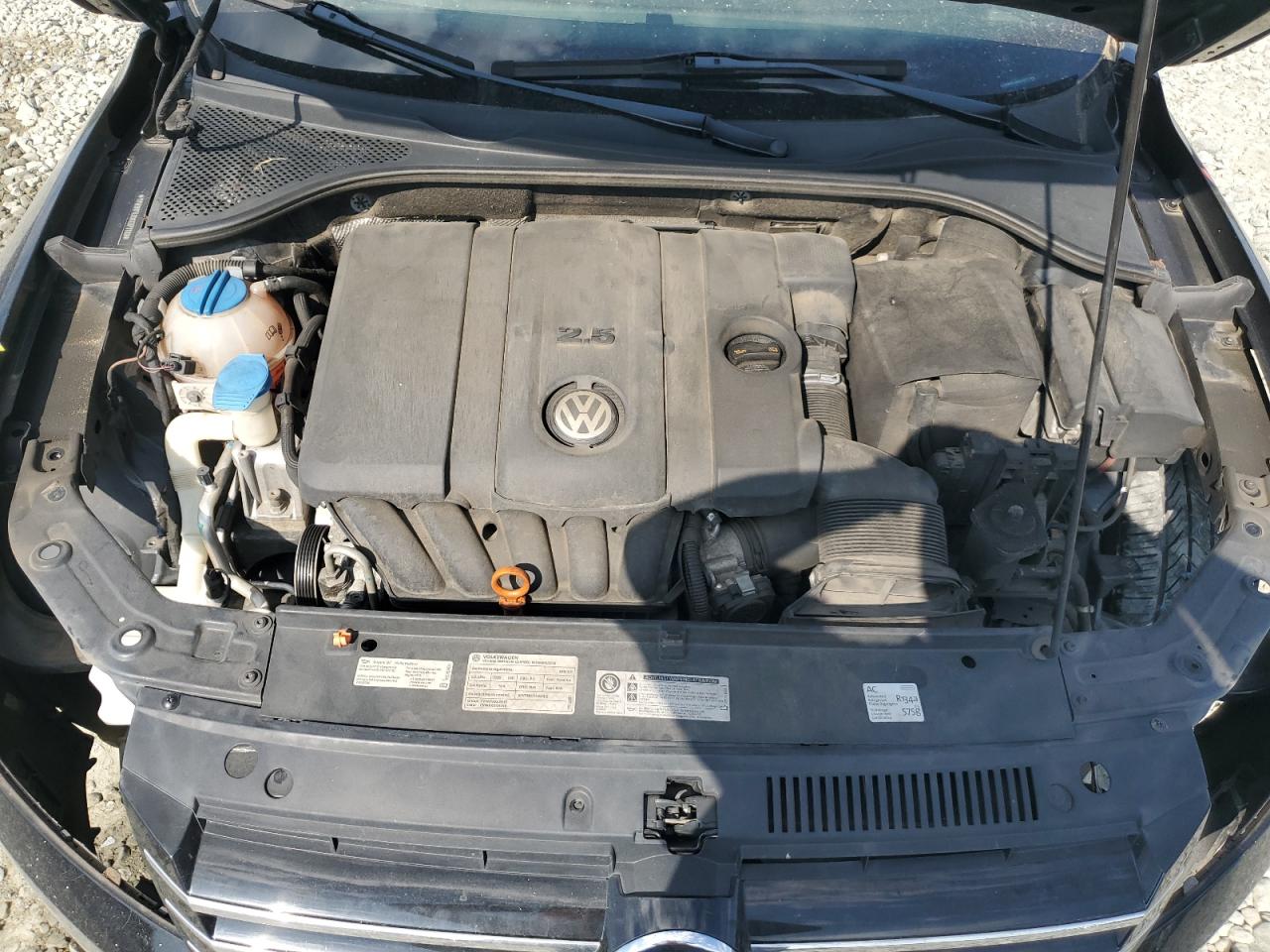 1VWBH7A33CC071180 2012 Volkswagen Passat Se