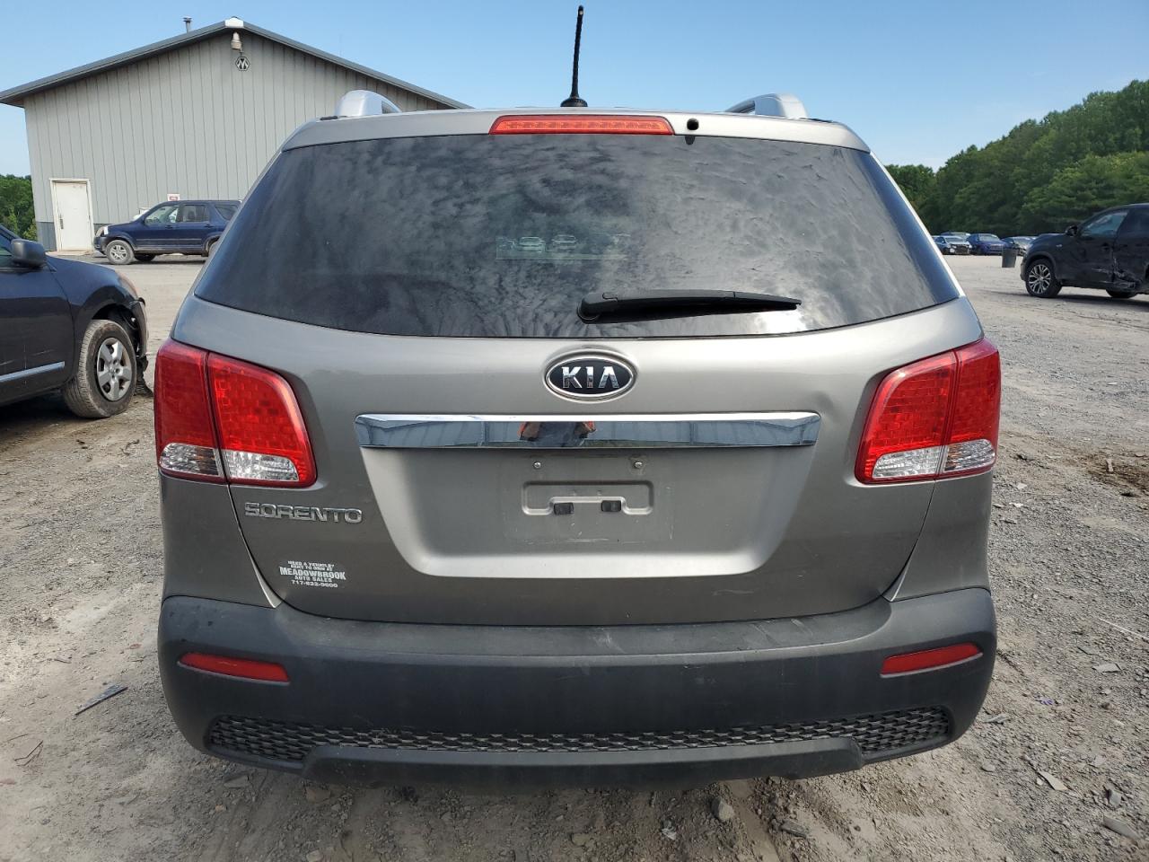 5XYKTDA22BG125019 2011 Kia Sorento Base