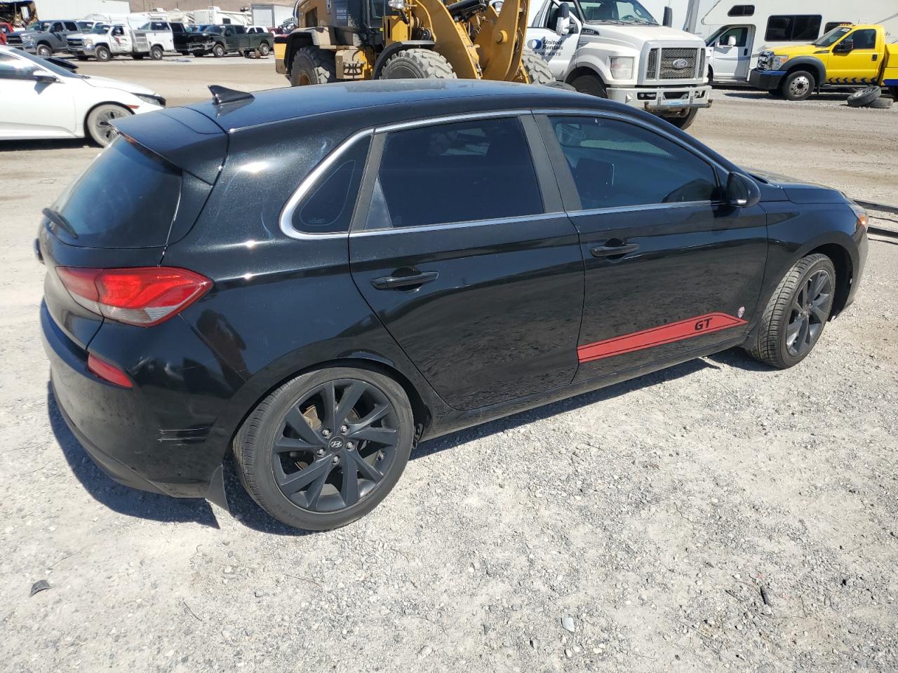 KMHH35LE5JU031717 2018 Hyundai Elantra Gt