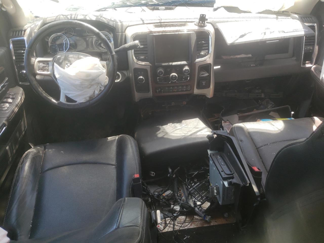 3C63R3EL0GG241755 2016 Ram 3500 Laramie