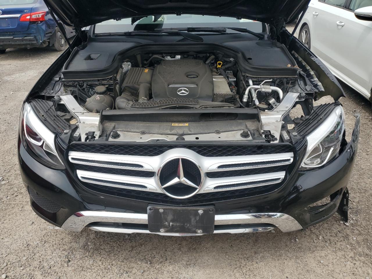 WDC0G4KB8KF631493 2019 Mercedes-Benz Glc 300 4Matic