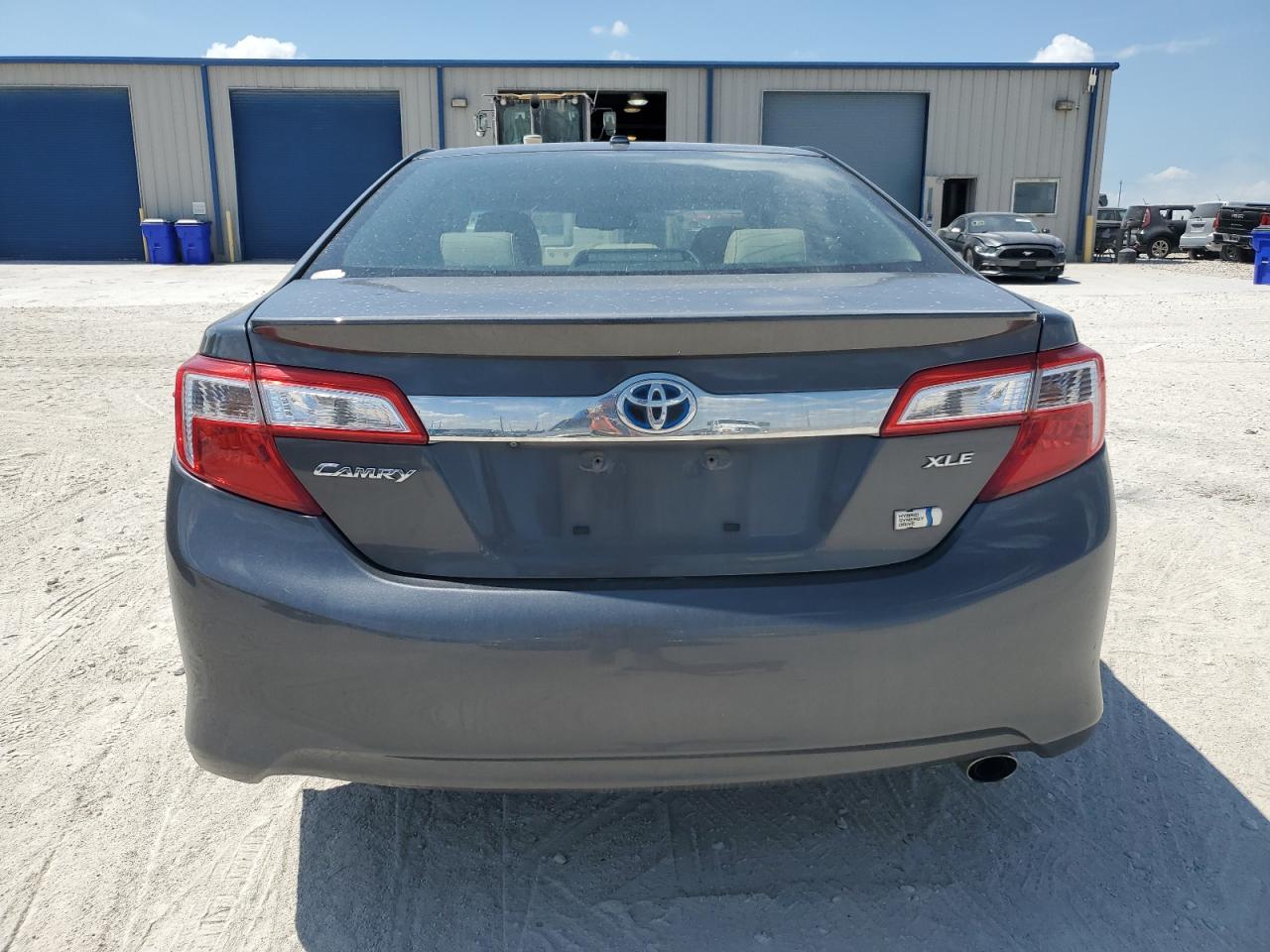 Lot #2622047038 2012 TOYOTA CAMRY HYBR