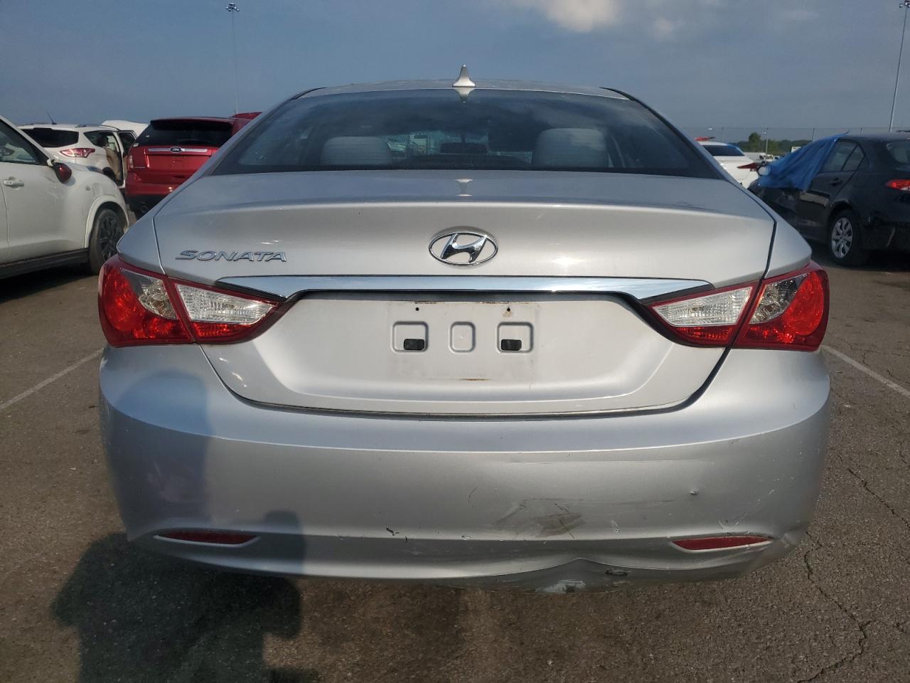 5NPEB4AC3BH070209 2011 Hyundai Sonata Gls