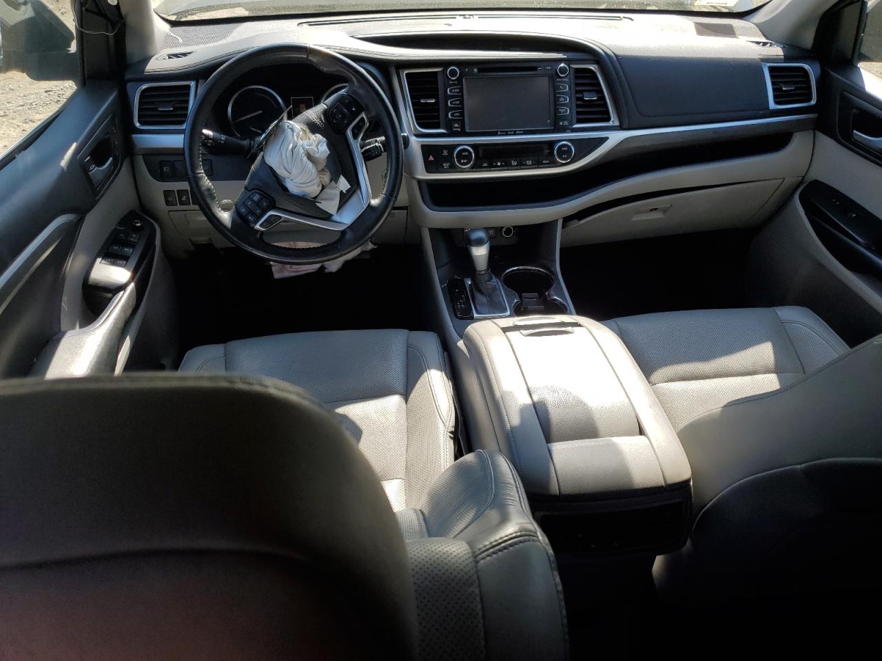 5TDDGRFH1JS039998 2018 Toyota Highlander Hybrid Limited