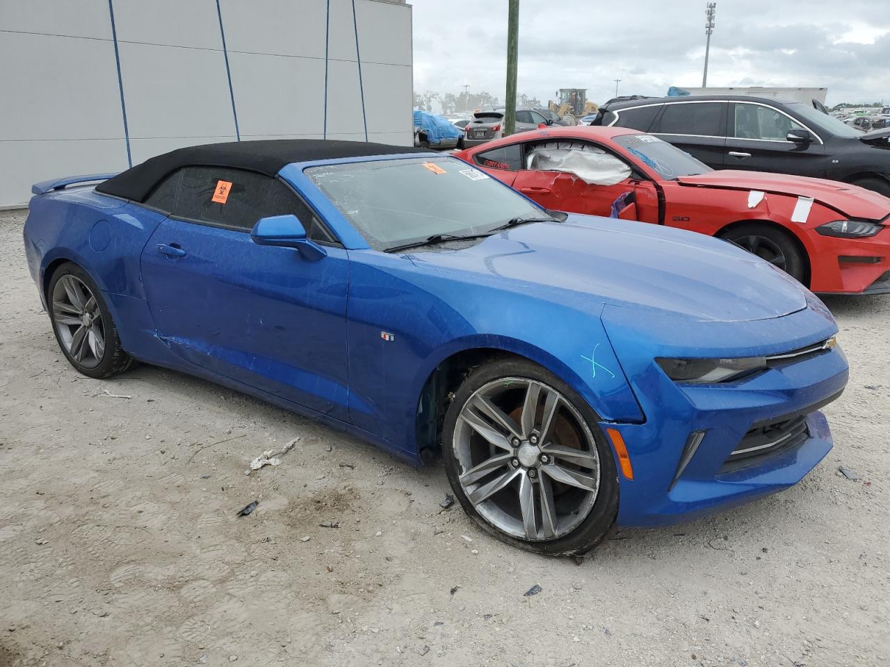 1G1FB3DX3J0175074 2018 Chevrolet Camaro Lt