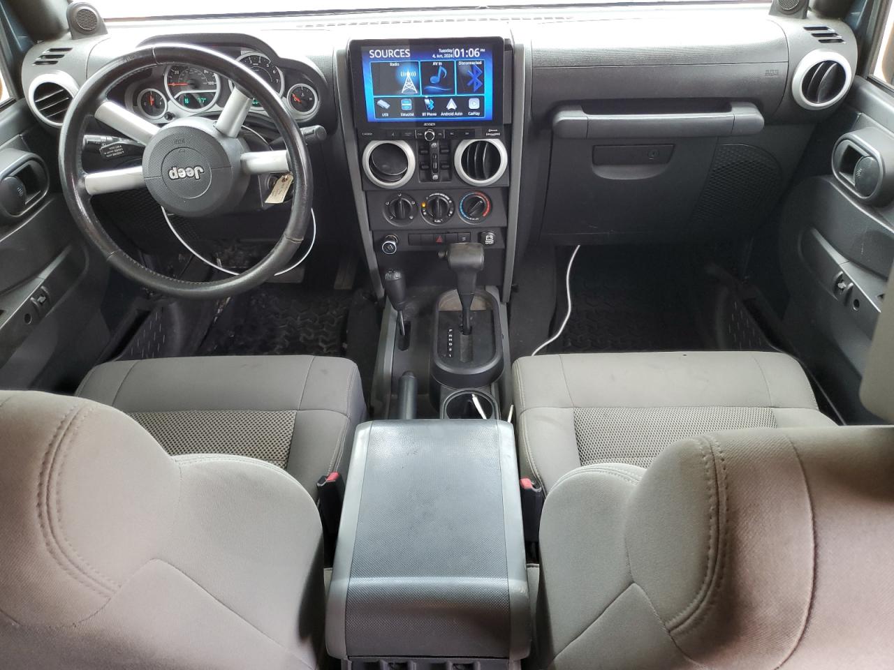 1J8GA59158L609754 2008 Jeep Wrangler Unlimited Sahara