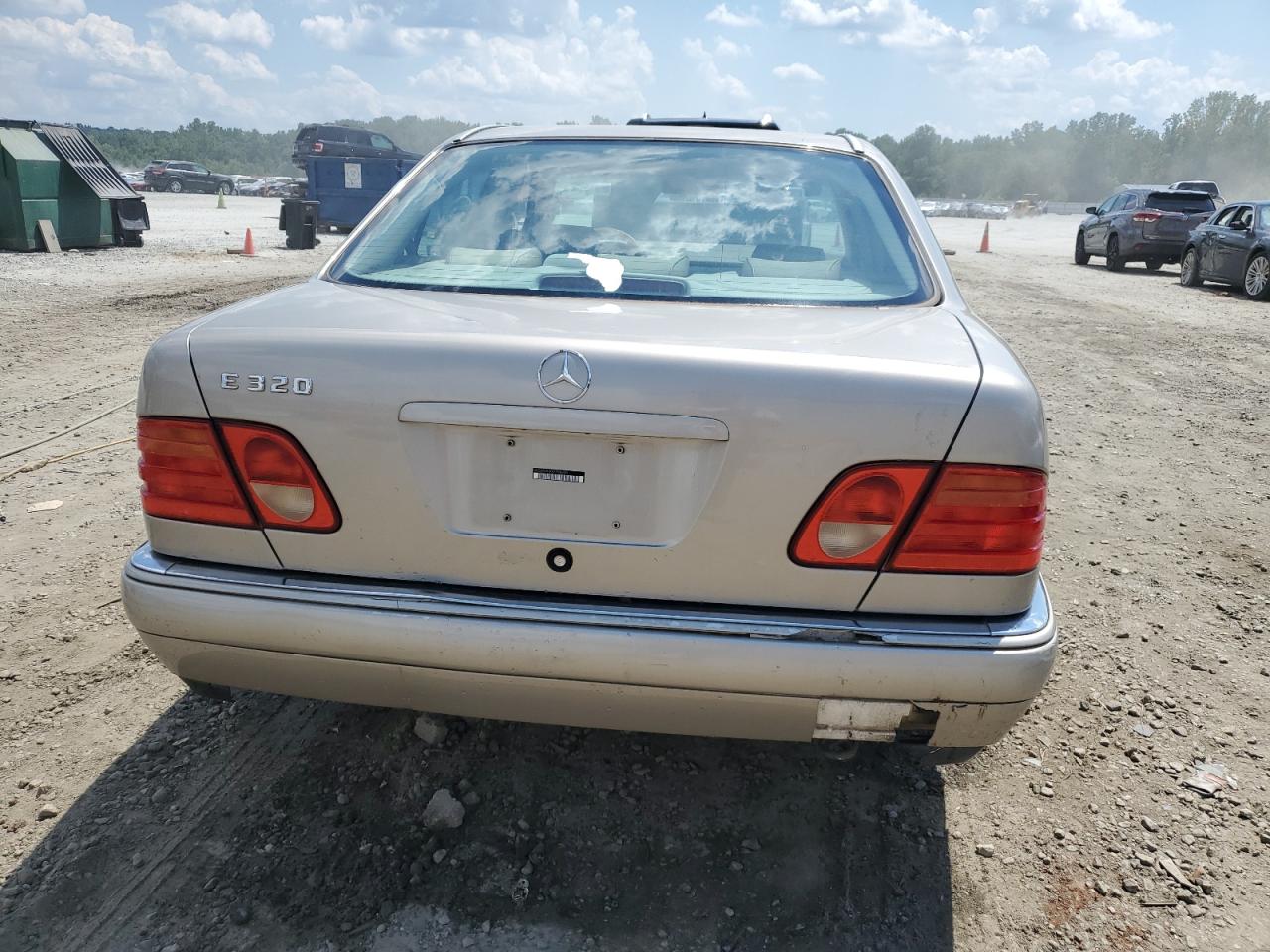 WDBJF65H4XA906045 1999 Mercedes-Benz E 320