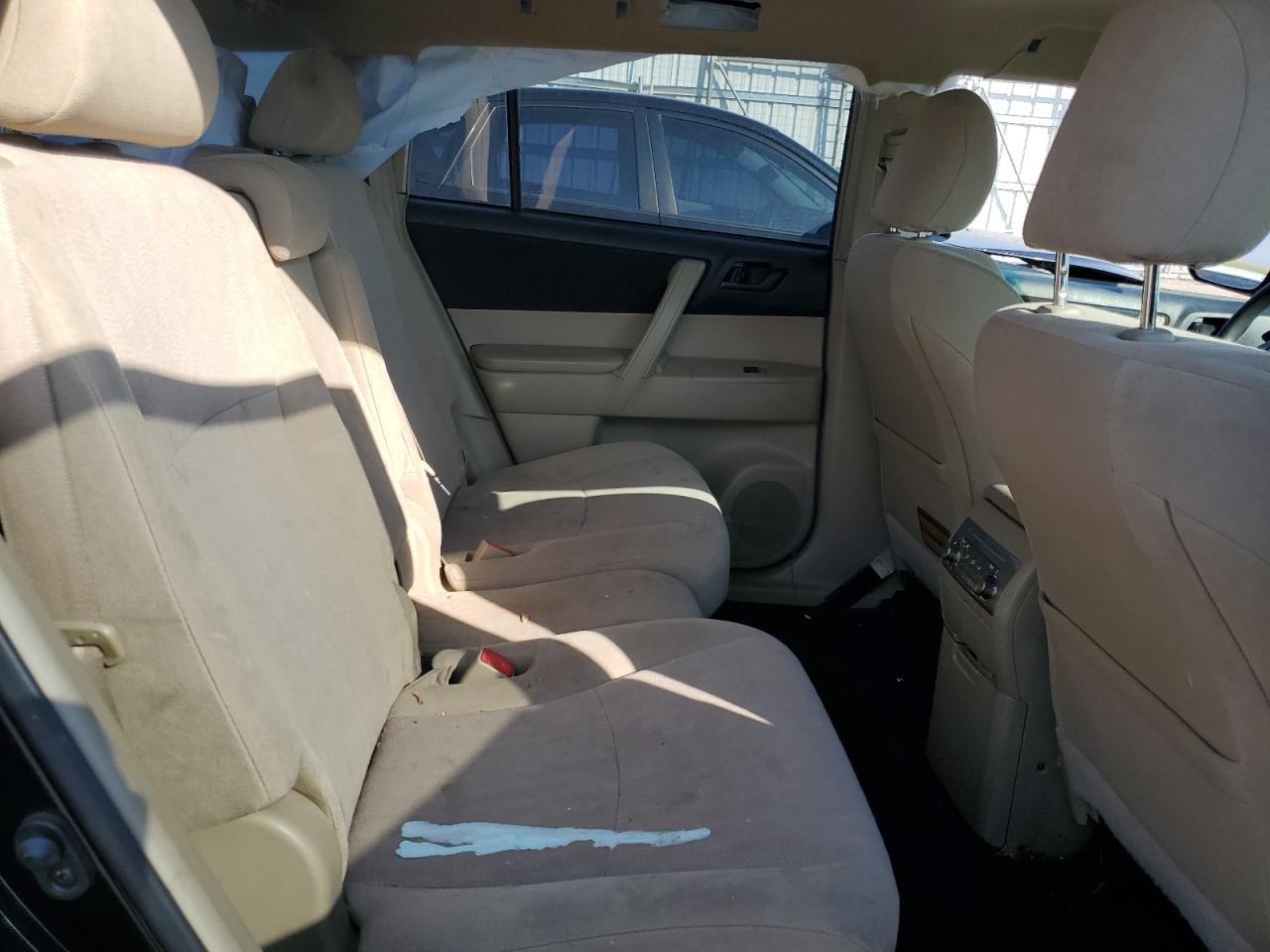 5TDZK3EH9CS061057 2012 Toyota Highlander Base