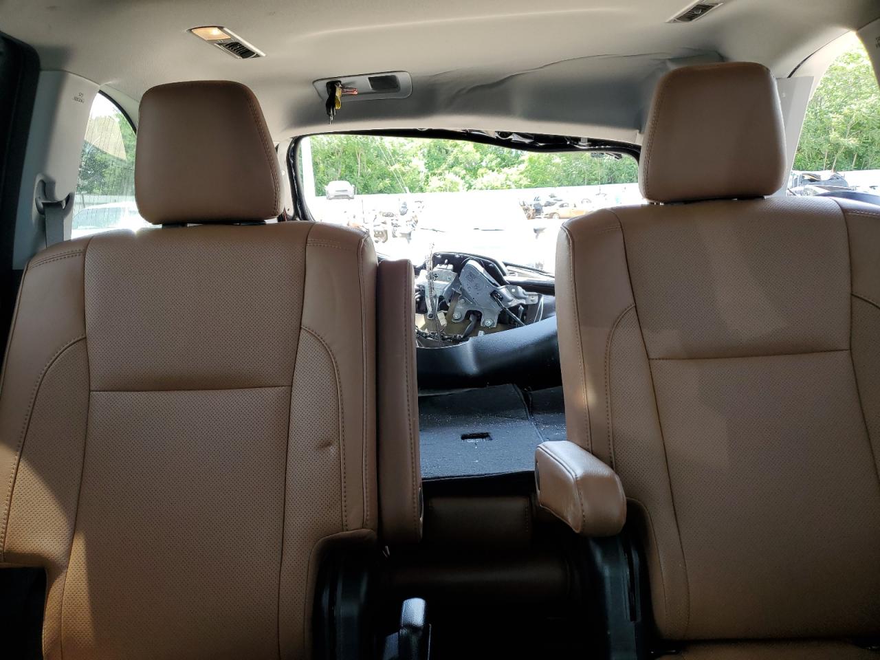 5TDDZRFH3JS894776 2018 Toyota Highlander Limited