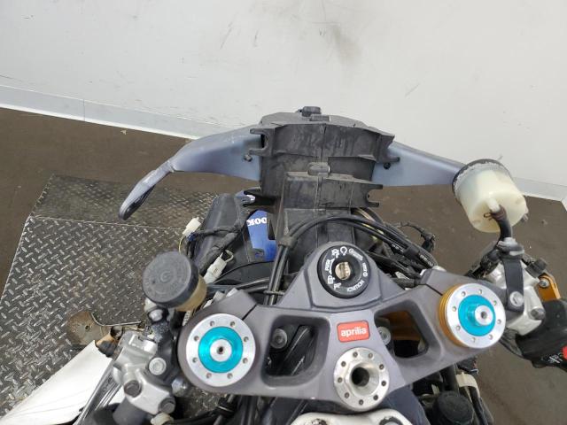 2004 APRILIA RSV R-1000 - ZD4RRU0104S000107