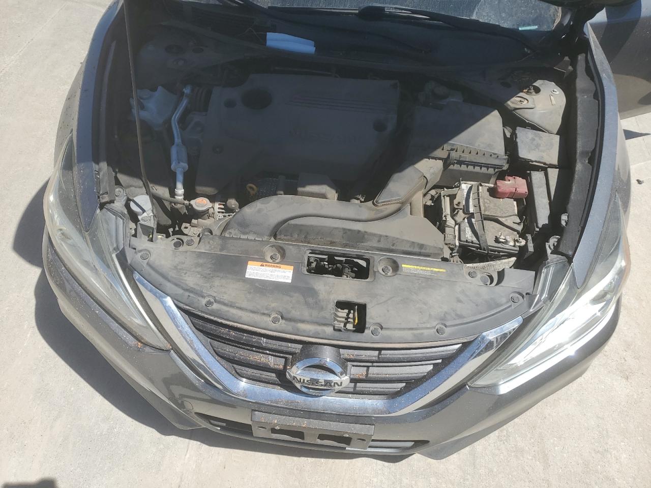 1N4AL3AP2GN318505 2016 Nissan Altima 2.5