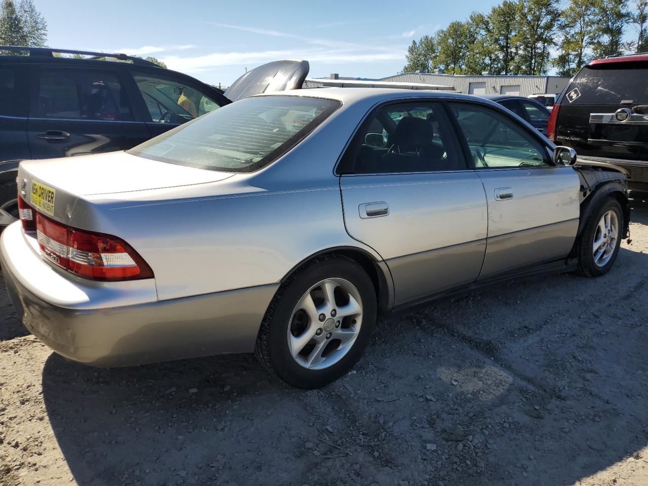 JT8BF28G010315210 2001 Lexus Es 300