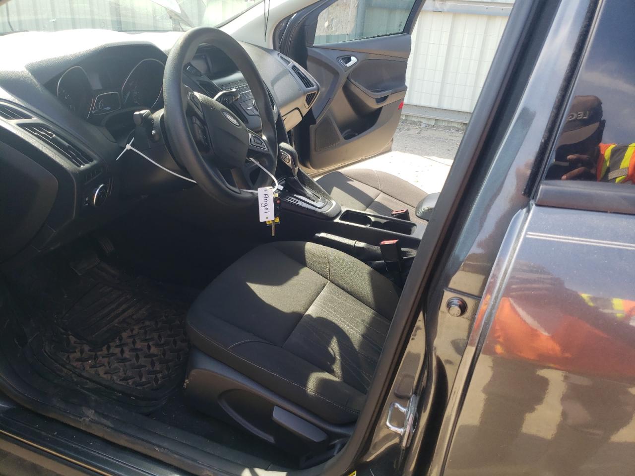 1FADP3F2XJL269362 2018 Ford Focus Se