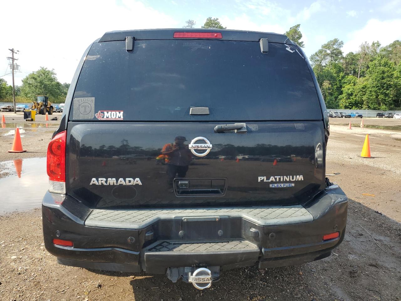 5N1BA0NF6BN617388 2011 Nissan Armada Platinum