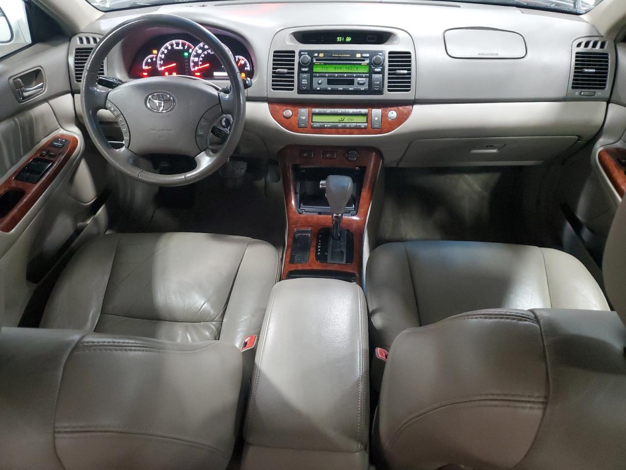 4T1BF30K75U084615 2005 Toyota Camry Le