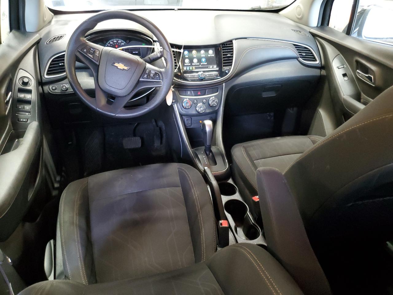 3GNCJPSB9JL148497 2018 Chevrolet Trax 1Lt