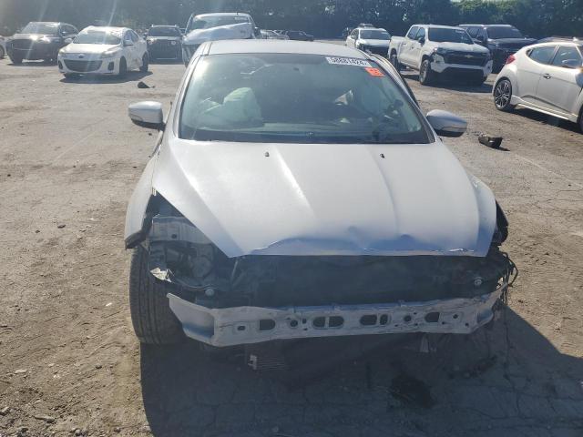 VIN 1FADP3N25FL237427 2015 Ford Focus, Titanium no.5