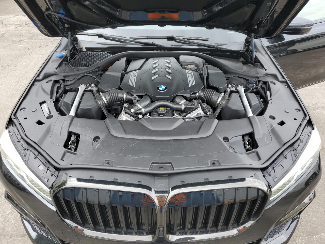 WBA7U2C04NCG96314 2022 BMW 750 Xi