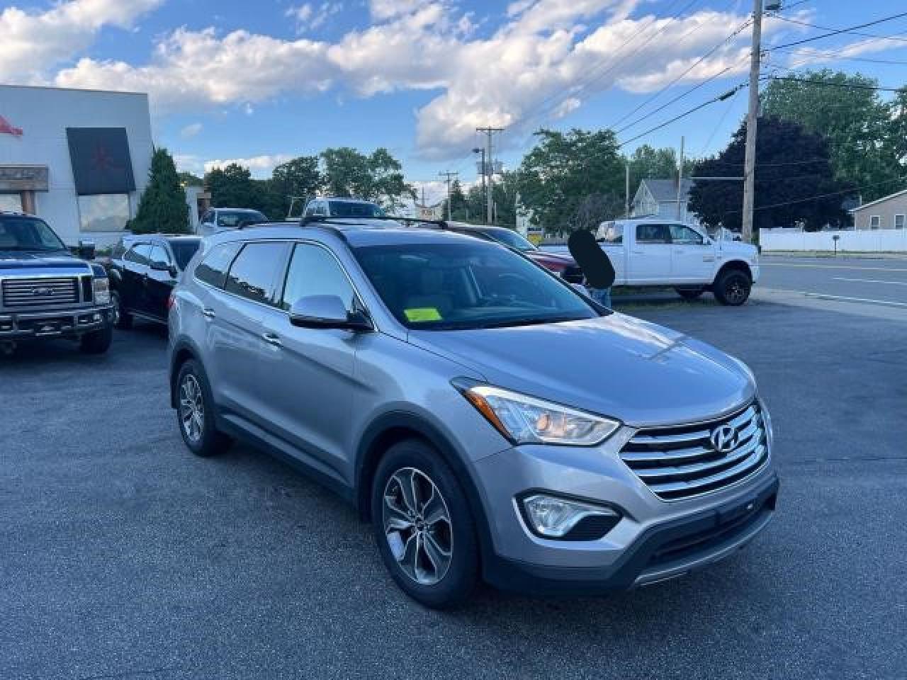 2013 Hyundai Santa Fe Gls vin: KM8SNDHF8DU026172