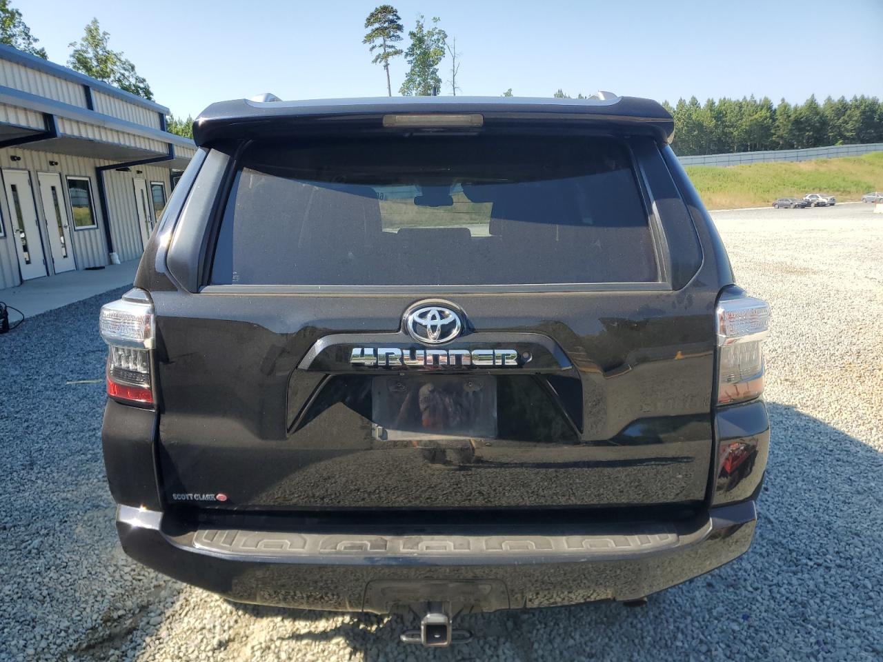 JTEZU5JR8H5164046 2017 Toyota 4Runner Sr5