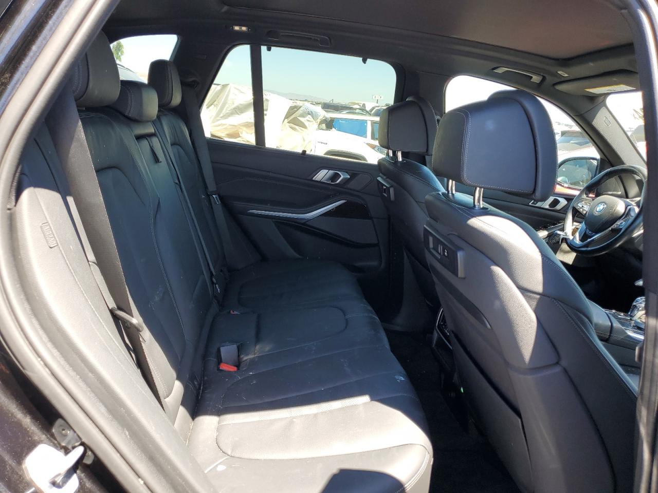 5UXJU2C51KLN49816 2019 BMW X5 xDrive50I