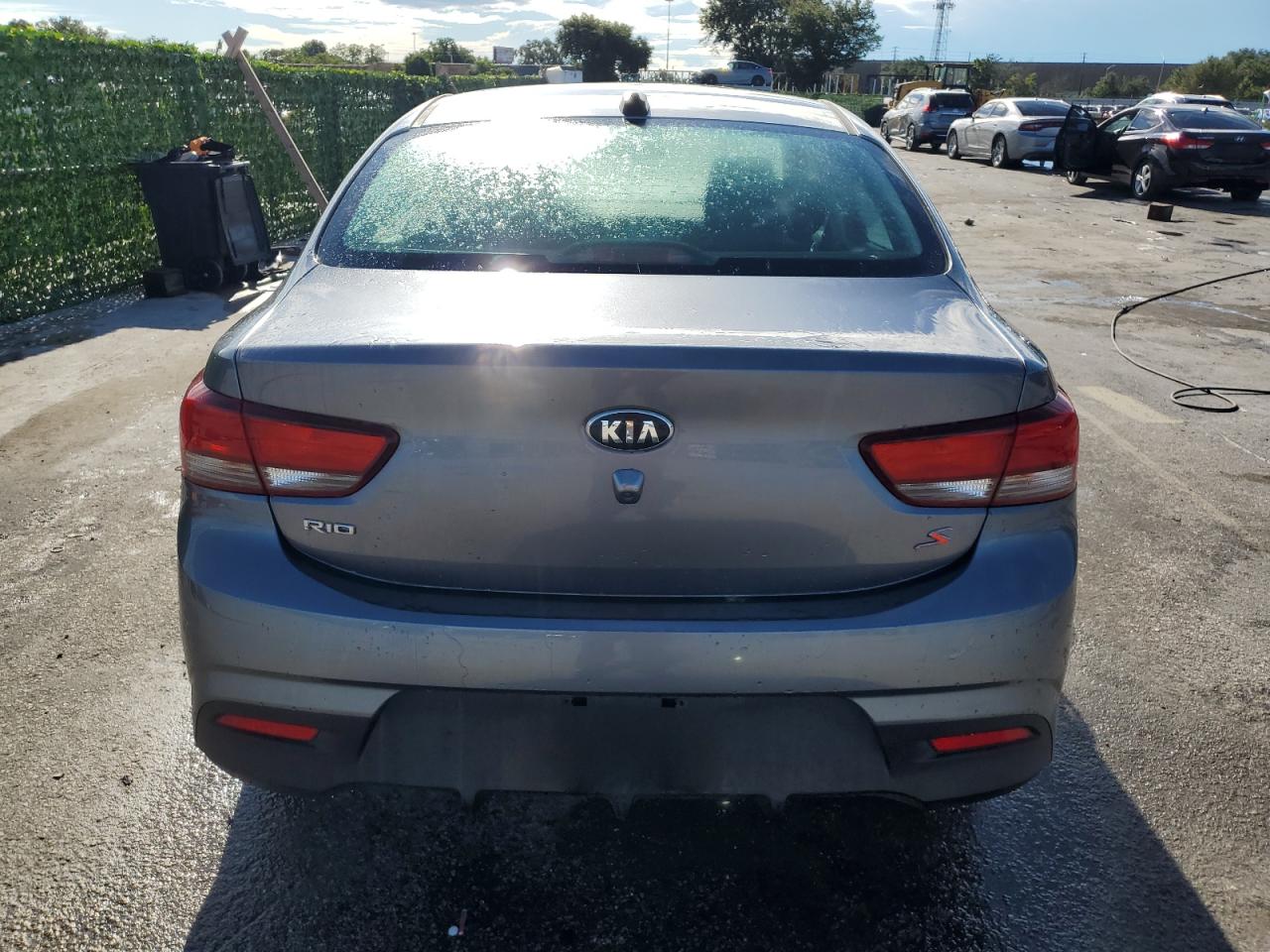 3KPA24AB8KE196981 2019 Kia Rio S