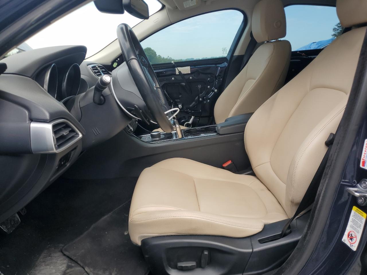 SAJAD4BG5HA972775 2017 Jaguar Xe Premium