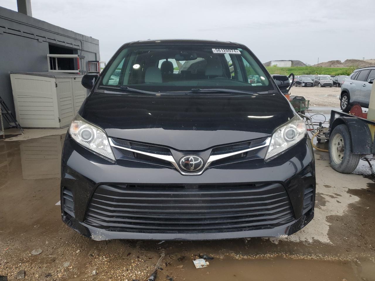 2020 Toyota Sienna Le vin: 5TDKZ3DC8LS070089